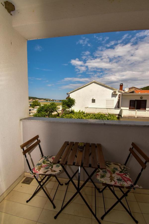 Apartman Belisima Deluxe Supetarska Draga Esterno foto