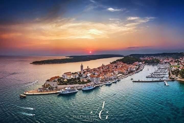 Apartman Belisima Deluxe Supetarska Draga Esterno foto